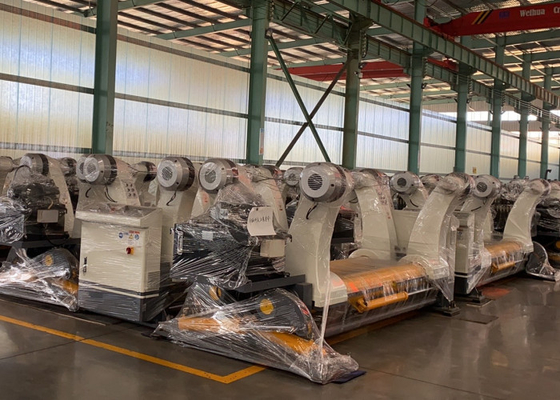 China Larga vida acanalada hidráulica de la máquina de la fabricación de cajas del soporte de rollo de molino de Shaftless proveedor